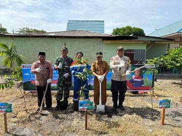 PGN Pekanbaru Peringati Hari Pahlawan Dengan Semangat Hijau