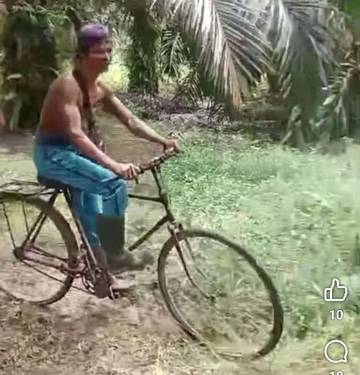 Asik Ontel di Kebun Sawit