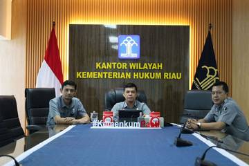 Kanwil Kemenkum Riau Ikuti Konferensi Pers KUHP