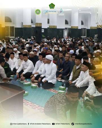 MTsN 1 Pekanbaru Semarakkan TA Bersama Aa Gym