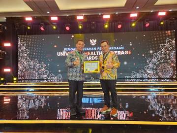 Kota Pekanbaru Raih UHC Awards 2026