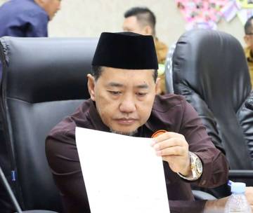 Legislator DPRD Riau Perjuangkan Listrik Tiga Dusun Terpencil 