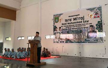 Asisten I Pemko Dumai hadiri Peringati Isra Miraj 