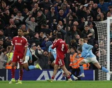 Comeback Dramatis Manchester City Tekuk Liverpool di Anfield