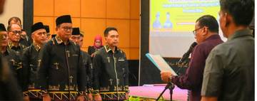 Perkuat Simpul Kekeluargaan Perantau, Pengurus IKKS Riau