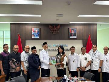 Temui Wamen PU, Wako Dumai Sampaikan Pembangunan Daerah