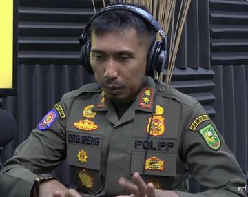 Satpol PP Riau Bersihkan Vandalisme Hutan Kota