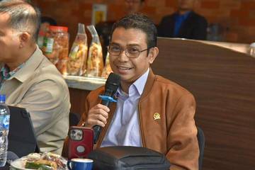 Pemerintah Diminta Menangkap Peluang Pelemahan Ekonomi Singapura