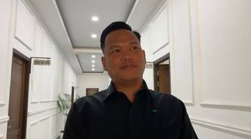 Legislator Pontianak Sorotan Truk Parkir Liar di Siantan