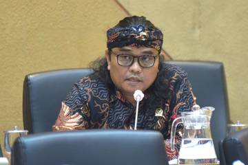 MBG Berbahan Mentah, DPR Minta Evaluasi