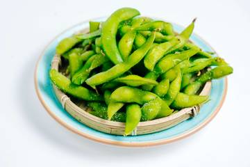 Mengenal Edamame dan Manfaatnya bagi Kesehatan