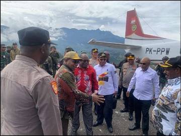 Satgas Kopasgat Amankan Kunjungan Gubernur Papua Tengah