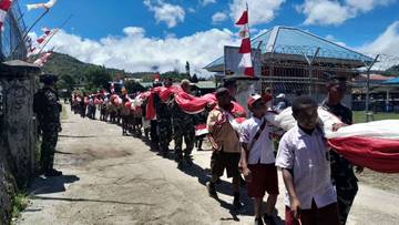 Satgas Kopasgat  Kawal  Pawai HUT RI Ke-80