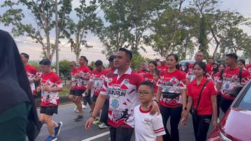 Ribuan Peserta Semarakkan Jalan Santai di Kubu Raya