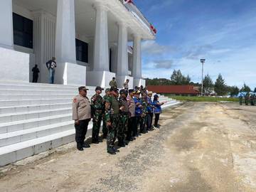 Perkuat Sinergi, Satgas Korpasgat Apel Gabungan di Paniai
