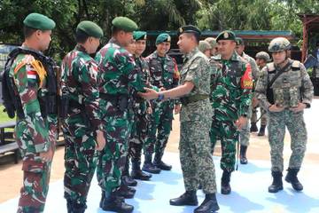 Commander Officer 11 RAMD Kunjungi Satgas Pamtas RI–MLY