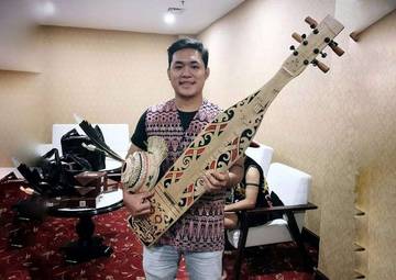 Sape' : Alat Musik yang Dekat dengan Alam