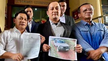 Imigrasi Entikong Gagalkan Pelarian WNA China Tersangka Maling Aset PT SRM 