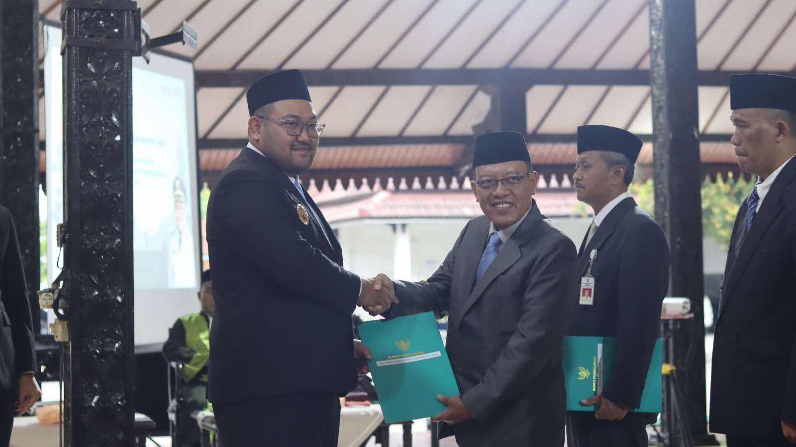 Bupati Fahmi Lakukan Rotasi Pejabat