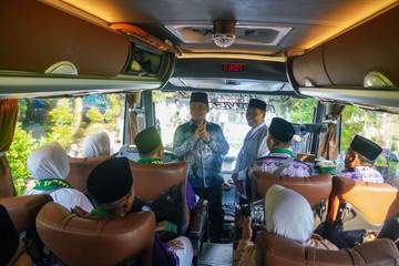Bupati Tegal Lepas Keberangkatan 356 Jemaah Haji Kloter 15 SOC