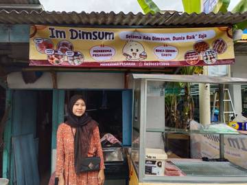 Yulinda Bangun Bisnis Dimsum dari Online ke Offline