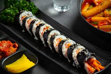 Kimbab: Pilihan Makanan yang Tepat untuk Diet Sehat