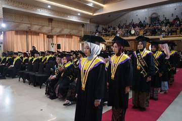 Politeknik Banjarnegara Wisuda 94 Mahasiswa