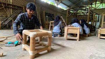 Kerajinan Bambu Banjarnegara Tembus Pasar Eropa