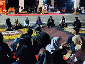 Sarasehan & Charity Galang Donasi Pandanarum