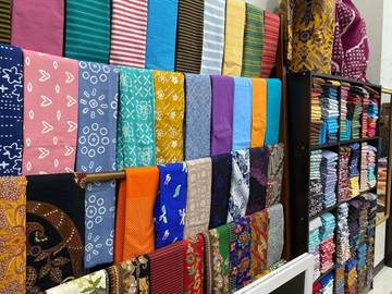 Rumah Batik Kembangkan Batik Lewat Pengrajin Lokal