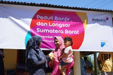 Indosat Pulihkan Jaringan dan Bantu Korban Banjir Sumatra