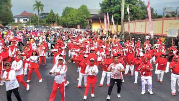 Ribuan Warga Ramaikan Senam Akhir Tahun Kormi Banyumas