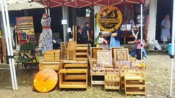 Karya UMKM Gambarsari Warnai Open House Sekolah Alam 