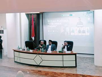 Bedah Buku Visi Anak Pasar Perkuat Literasi Kampus