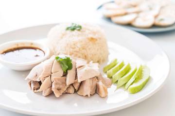 Nasi Hainan : Solusi  Makanan Sehat untuk Anda