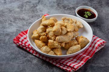 Resep Camilan Renyah dari Olahan Nasi Sisa