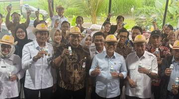 Dorong Swasembada Susu, Menko Pangan Kunjungi BBPTUHPT Baturraden
