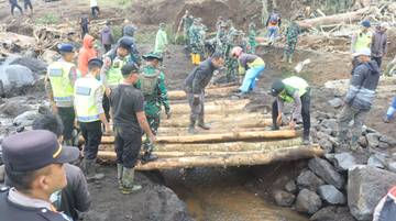 Jembatan Darurat Dibangun di Lokasi Banjir Bandang Purbalingga