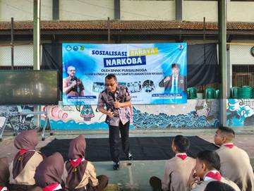 Siswa SMP 1 Bawang Ikuti Sosialisasi Bahaya Narkoba