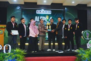 Pesantren Mumtaza Banjarnegara Juara Umum Al-Arabiyyah Festival Expo
