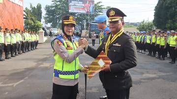 Polres Purbalingga Gelar Upacara Sertijab Kabagren dan Kabagsdm