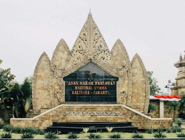 Pimpinan Dewas-Direksi RRI Akan Ziarahi Makam Pahlawan - RRI.co.id