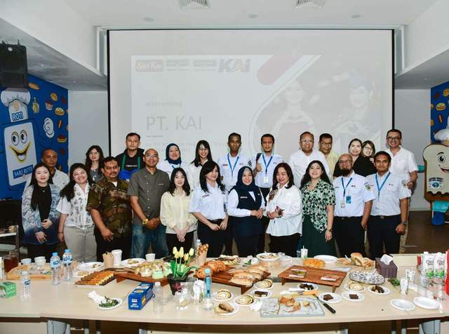 KAI Services Jajaki Kerja Sama dengan Sari Roti - RRI.co.id