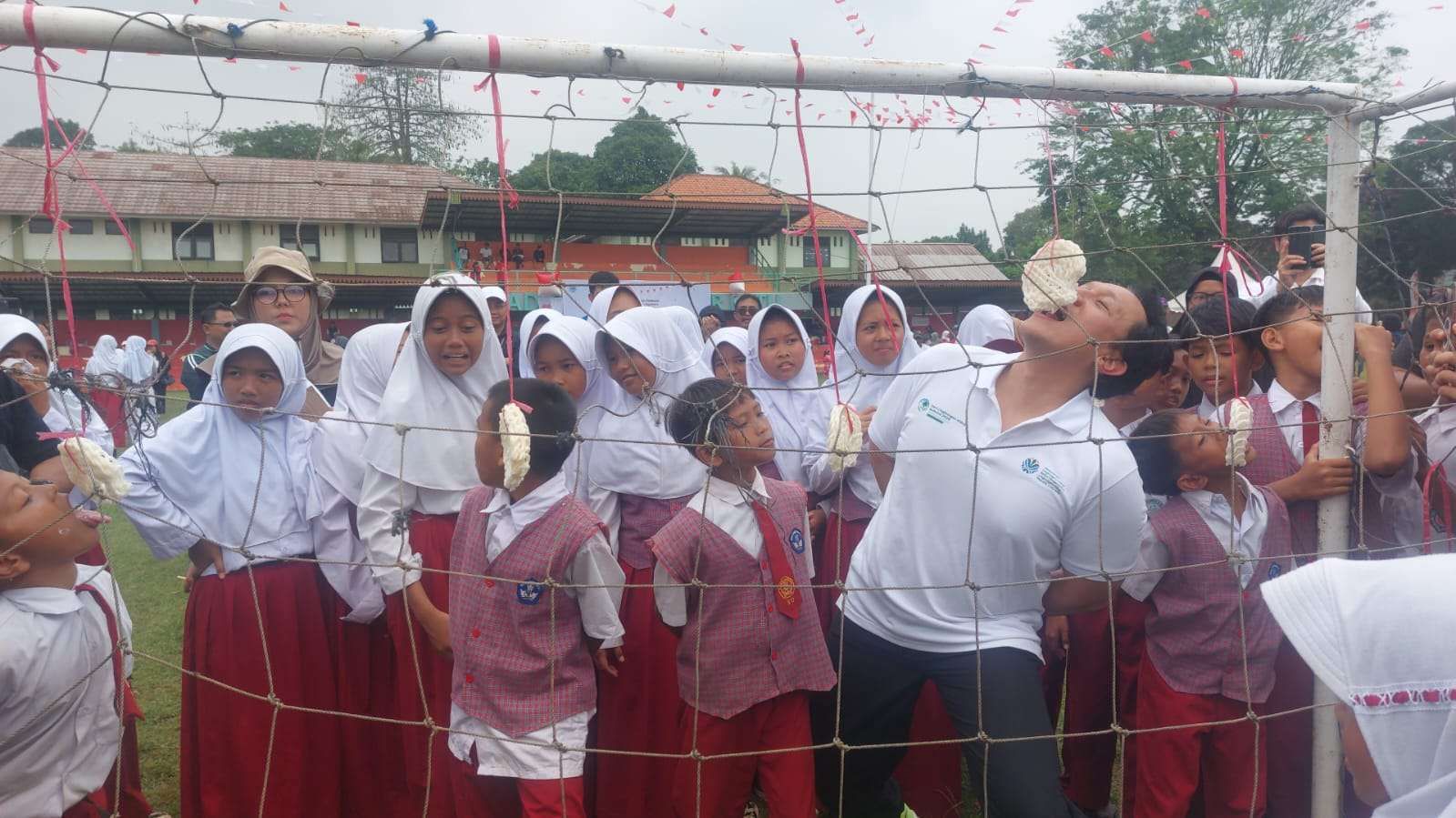 Pesta Rakyat Rri Rayakan Kemerdekaan, KLH Gelar Pesta Rakyat di Bekasi - RRI.co.id