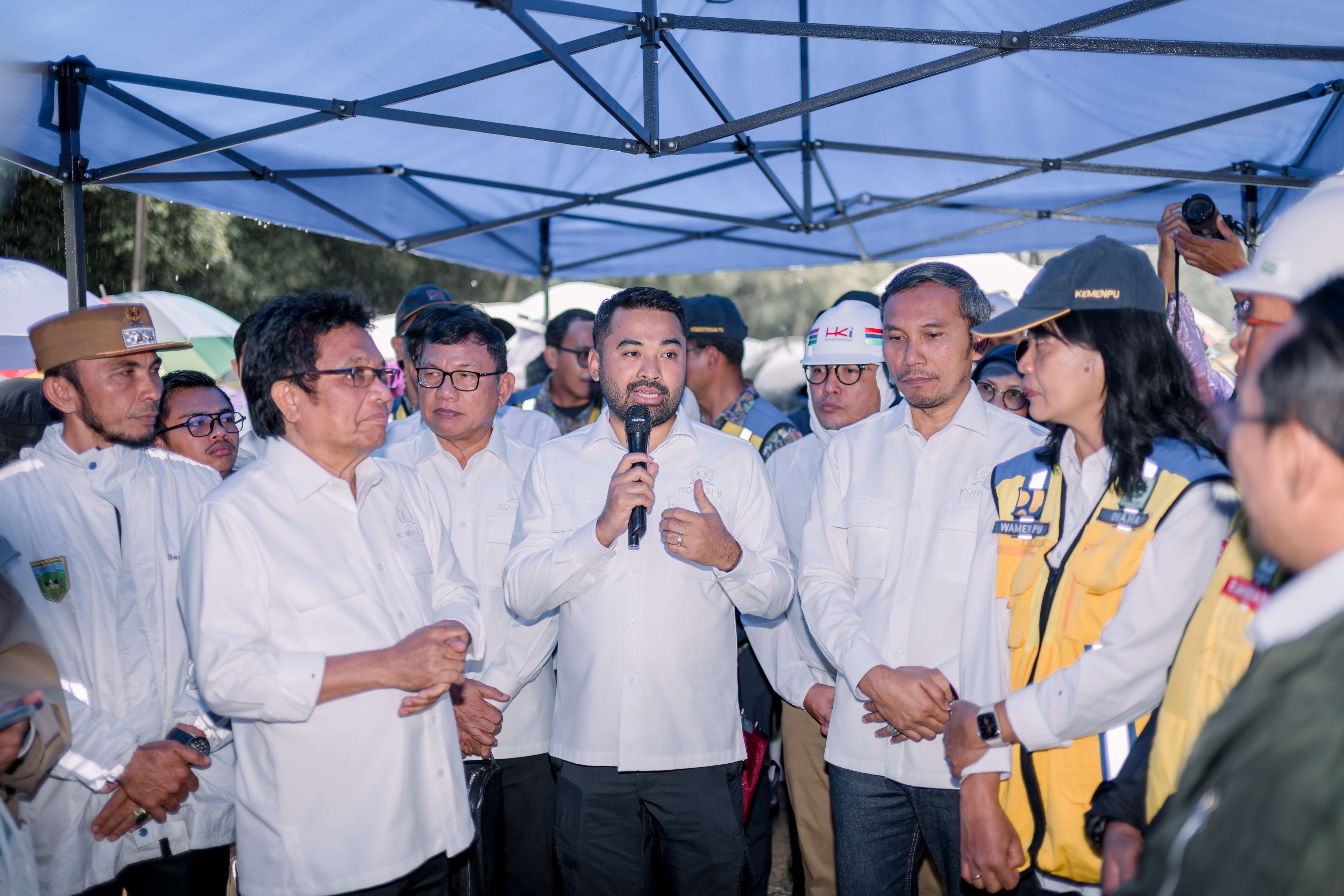 Komisi V Desak Percepatan Penanganan di Lembah Anai