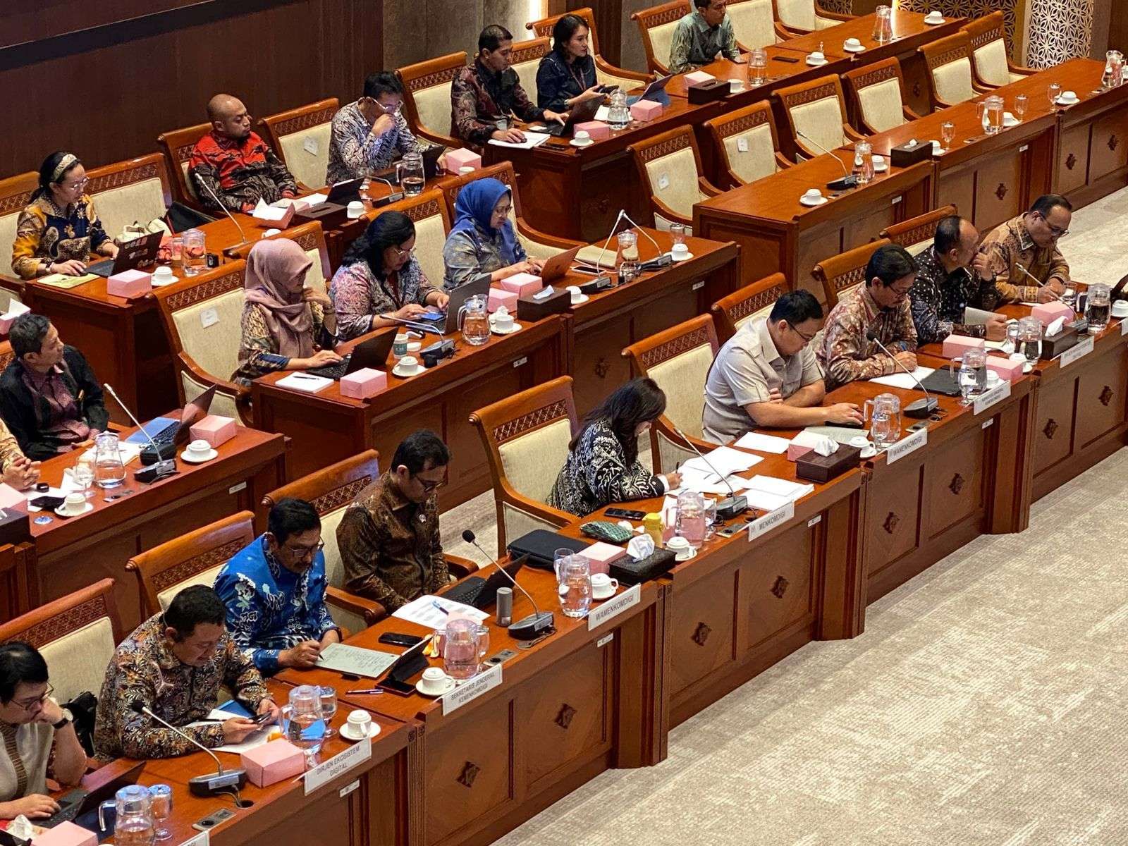 Menkomdigi: Perpres Soal Etika AI Rampung 90 Persen - RRI.co.id