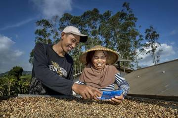 Terdepan Dukung UMKM, BRI Raih Penghargaan Internasional 'Best SME Bank in Indonesia'