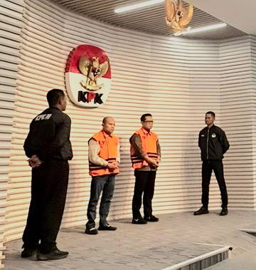 KPK Tahan Dua Pejabat BUMN Terkait Proyek Fiktif