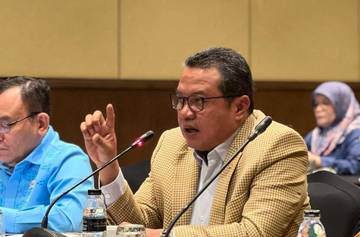 Lamhot Sinaga Dukung Stop Impor Solar