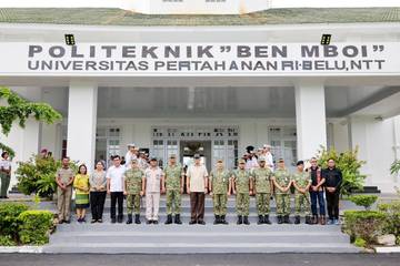 Menhan Tinjau Fakultas Vokasi Unhan di Belu